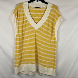 Zara Vneck knit blouse strap print size L